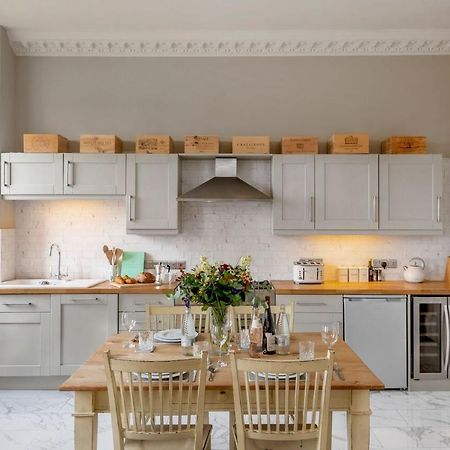 Luxury Two Floor Central Duplex Apartment Free Parking Bath Buitenkant foto