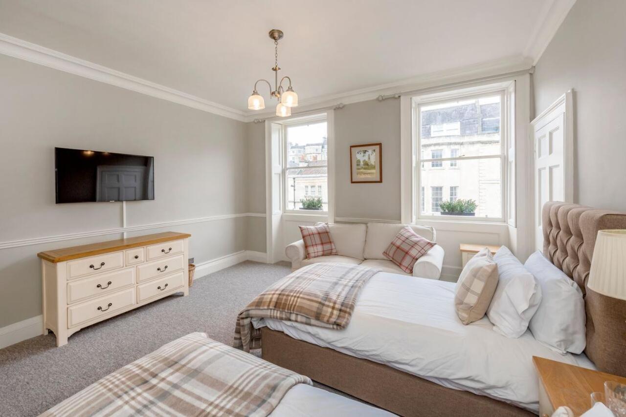 Luxury Two Floor Central Duplex Apartment Free Parking Bath Buitenkant foto